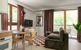 Lion Apartments - Młoda Polska Nowe Apartamenty z parkingiem